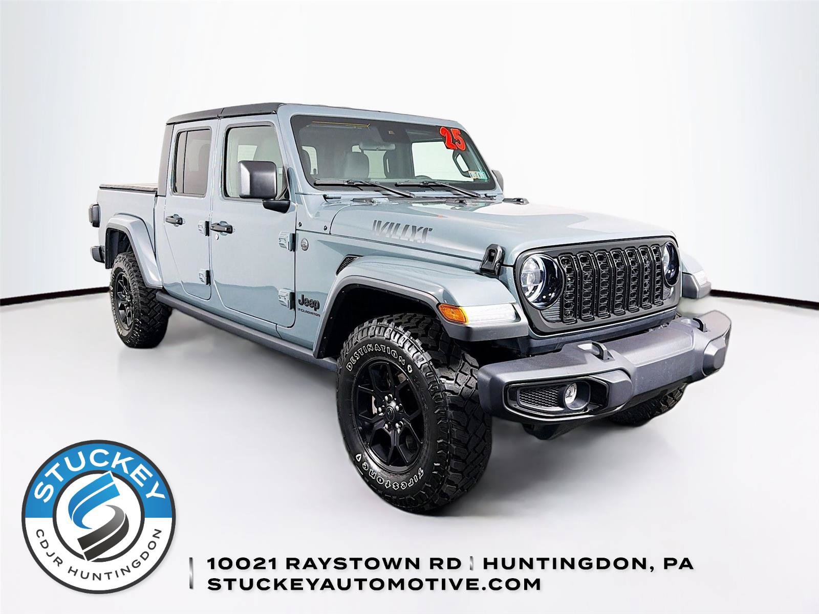 Used 2025 Jeep Gladiator Sport AWD/4WD image 1