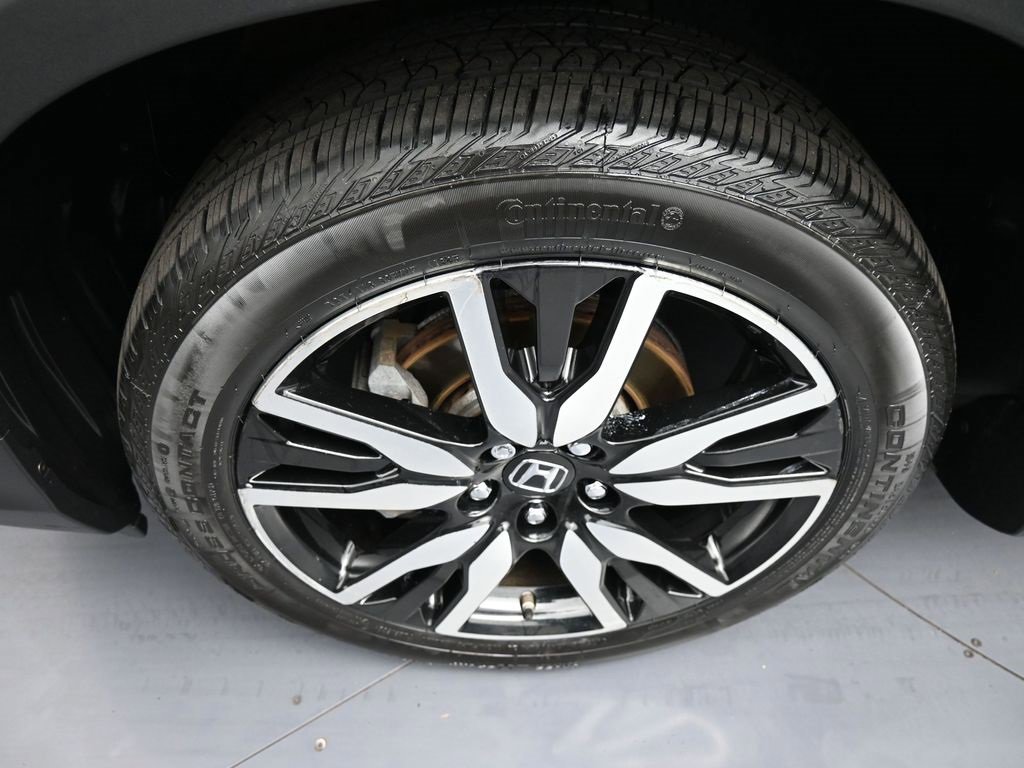 Certified 2022 Honda Pilot Touring image 14