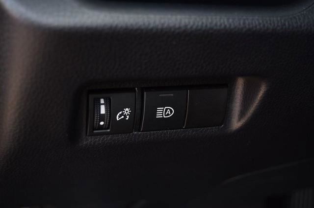 Used 2025 Toyota RAV4 XLE image 11