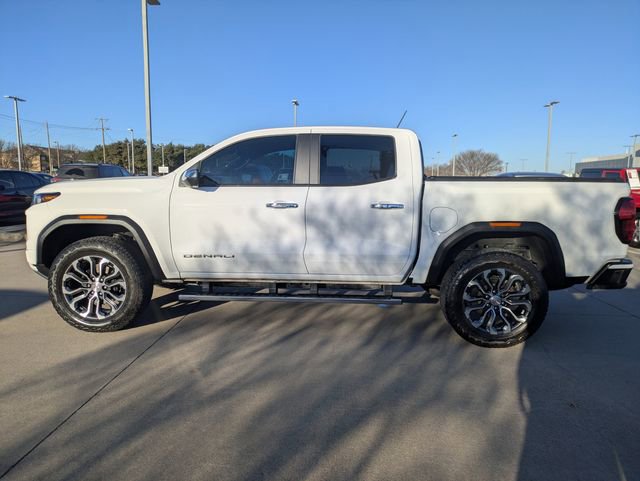 Used 2024 GMC Canyon Denali image 10