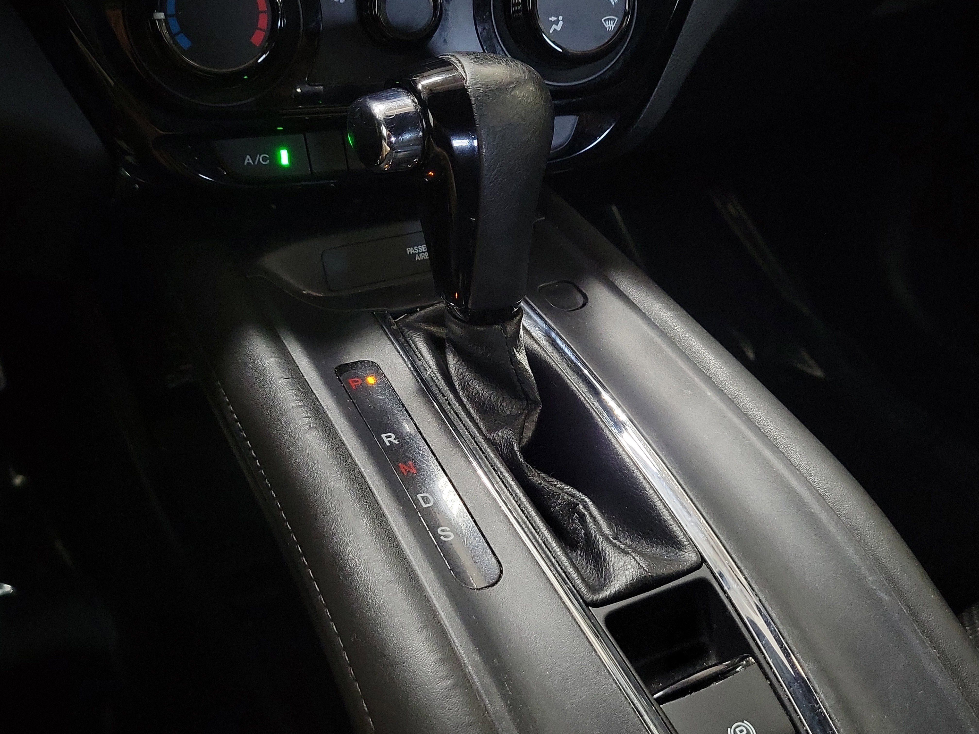 Used 2020 Honda HR-V Sport image 34