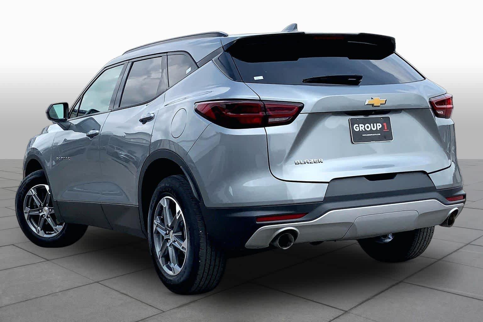 Used 2024 Chevrolet Blazer LT w/ Convenience Package FWD image 12