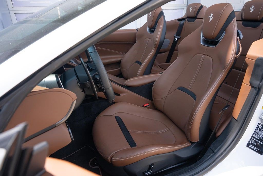 Used 2024 Ferrari Roma Spider RWD image 34