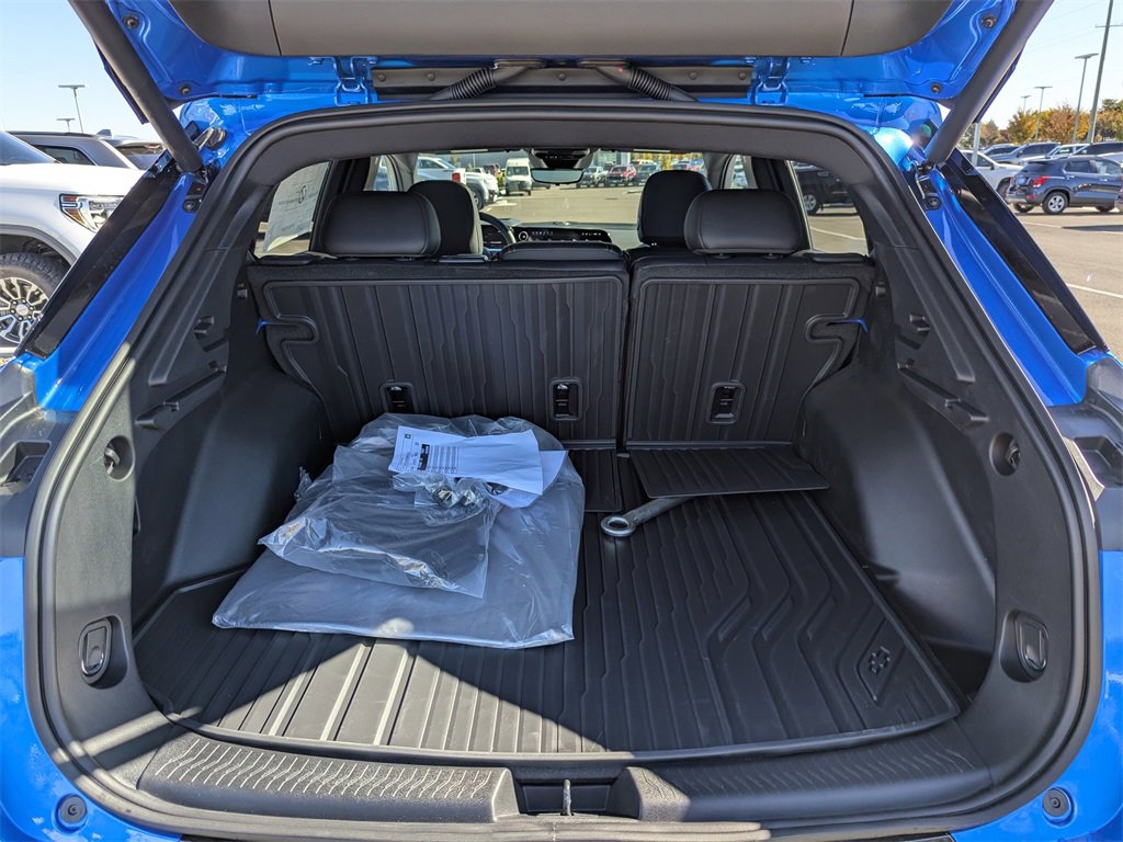 New 2026 Chevrolet Equinox EV LT image 35