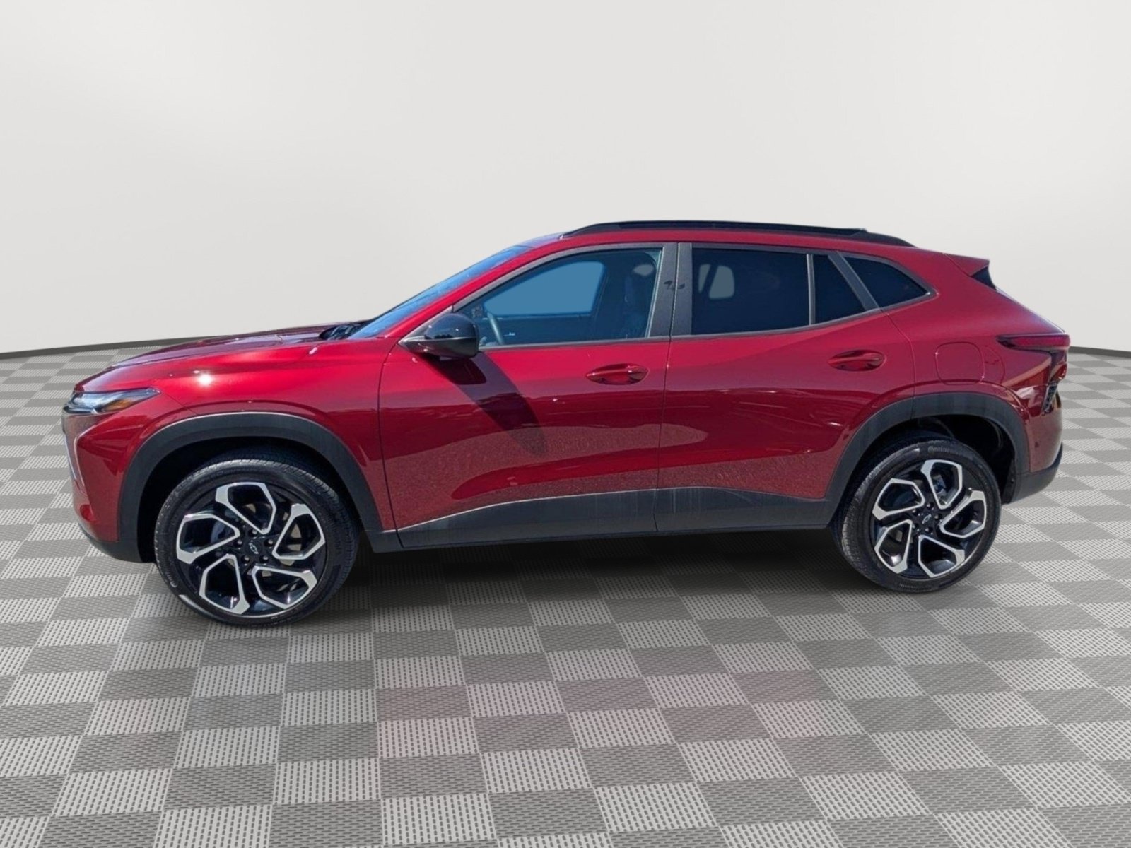 Used 2025 Chevrolet Trax RS w/ Driver Confidence Package FWD image 2