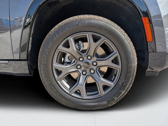 New 2026 Jeep Grand Wagoneer Limited w/ Premium Group II AWD/4WD image 10