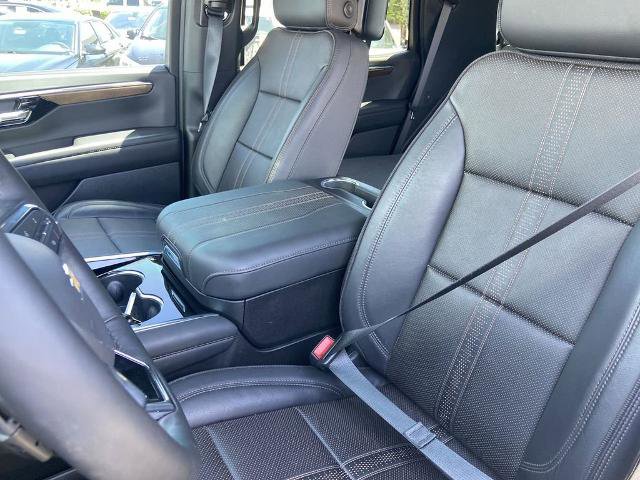 Used 2026 Chevrolet Tahoe High Country AWD/4WD image 16