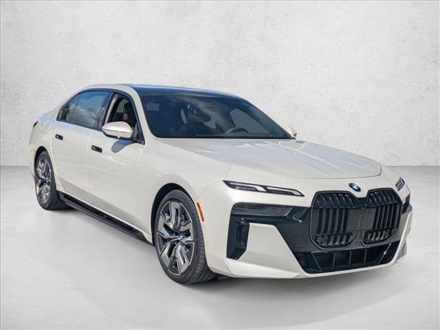 New 2025 BMW 750e xDrive image 6