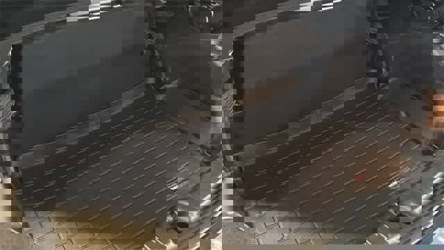 Used 2015 Mercedes-Benz SLK 250 image 27