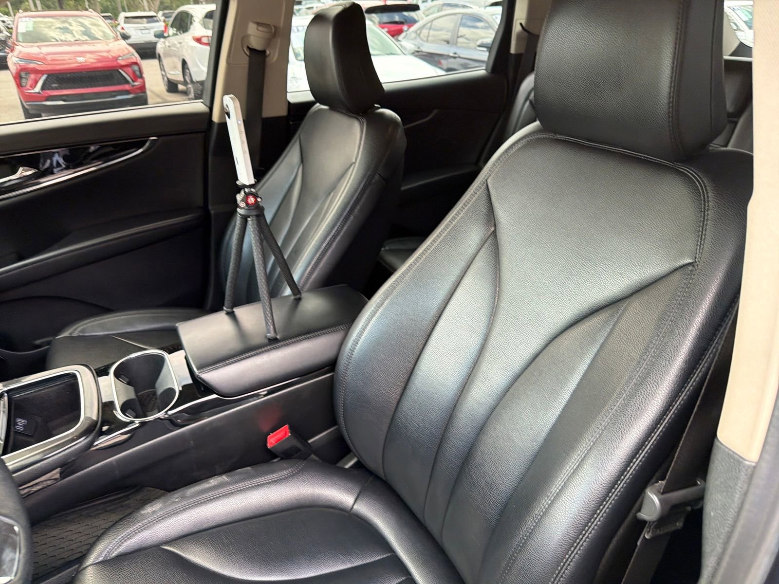 Used 2022 Lincoln Nautilus FWD image 23