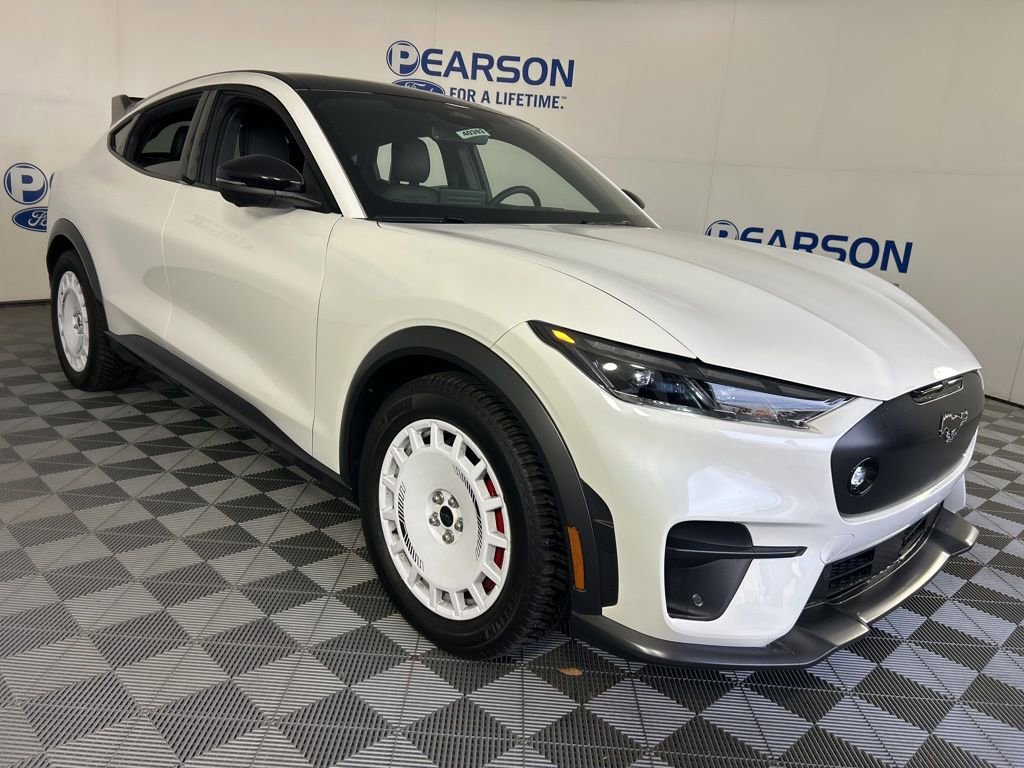 New 2025 Ford Mustang Mach-E GT image 4