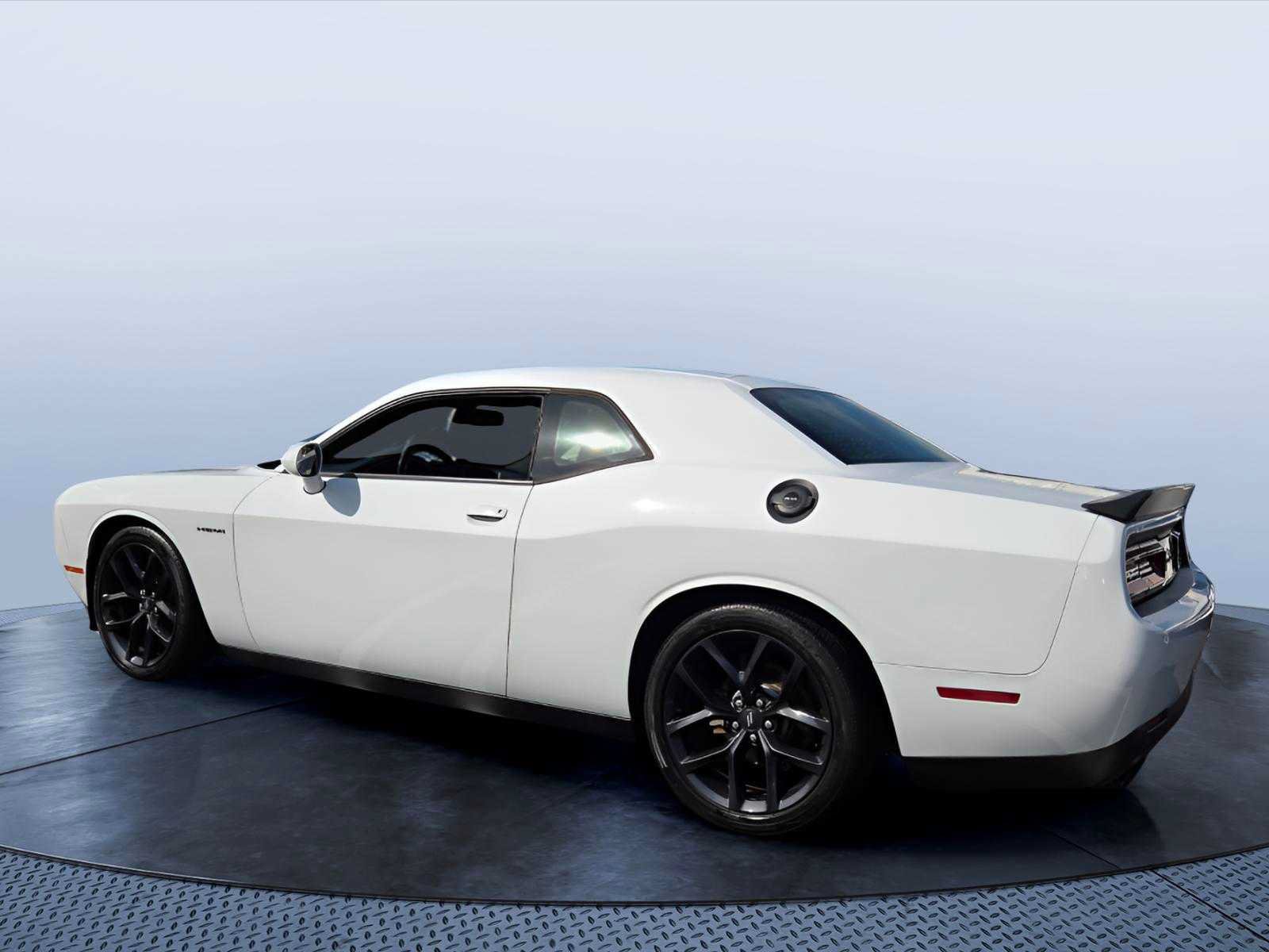 Used 2021 Dodge Challenger R/T w/ Blacktop Package RWD image 4