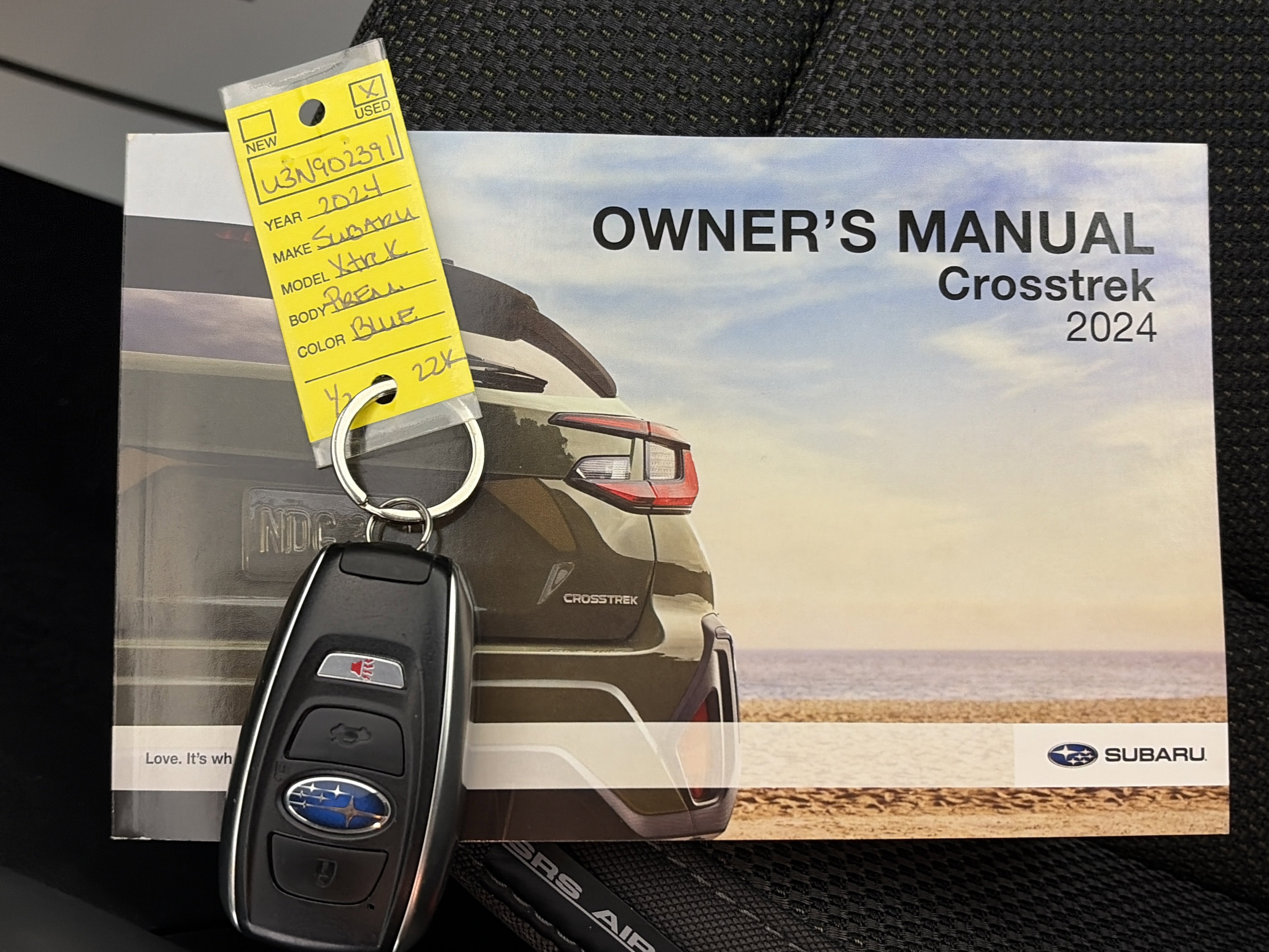 Used 2024 Subaru Crosstrek 2.0i Premium w/ Crosstrek Mirror Package image 31