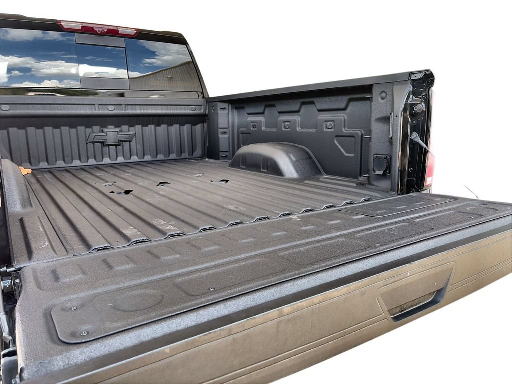 Used 2026 Chevrolet Silverado 2500 LTZ w/ LTZ Premium Package AWD/4WD image 27