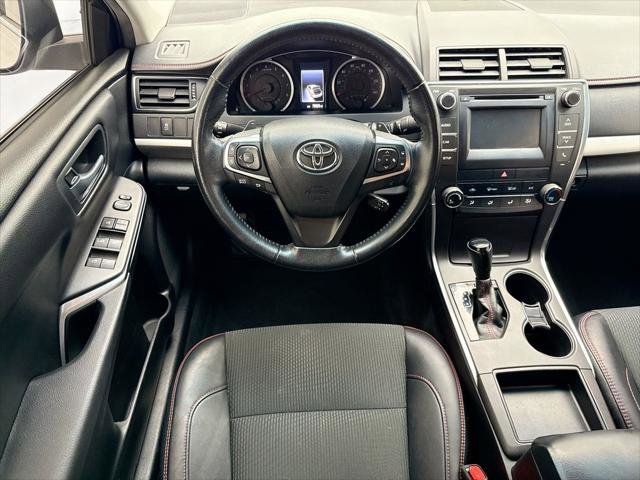 Used 2016 Toyota Camry SE FWD image 10
