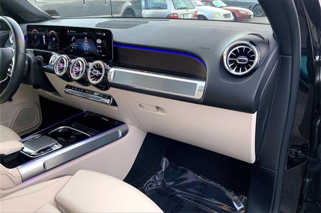 Used 2020 Mercedes-Benz GLB 250 4MATIC image 15