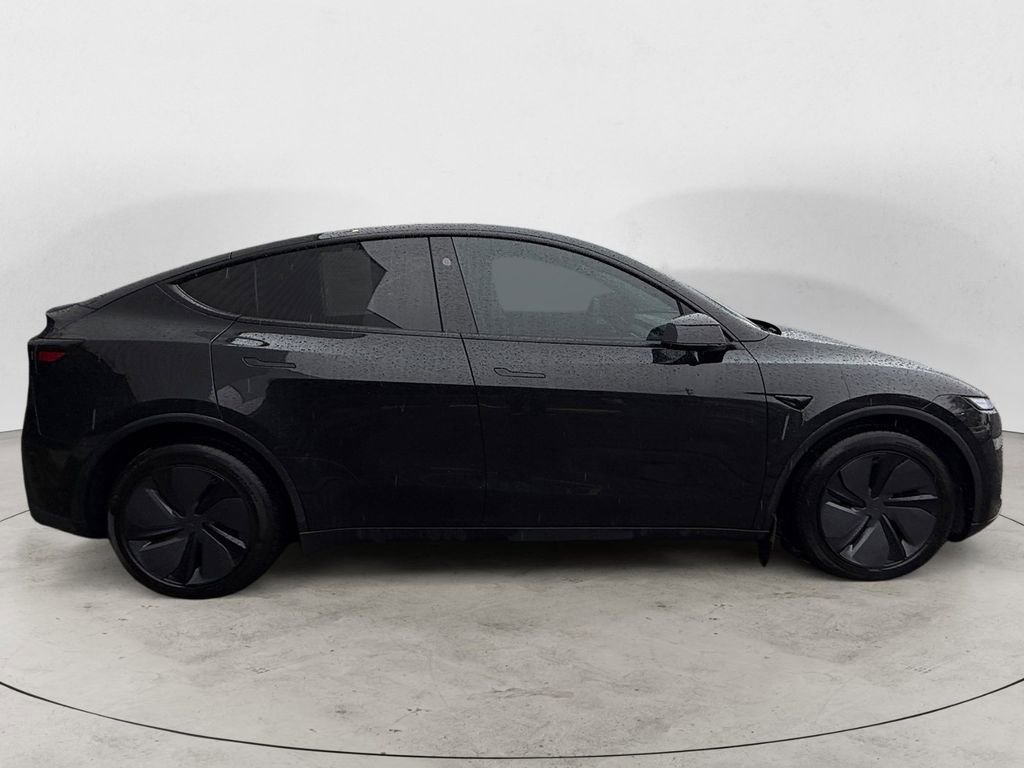 Used 2026 Tesla Model Y Long Range image 5