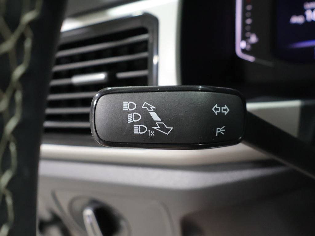 Used 2023 Volkswagen Atlas SE AWD/4WD image 35