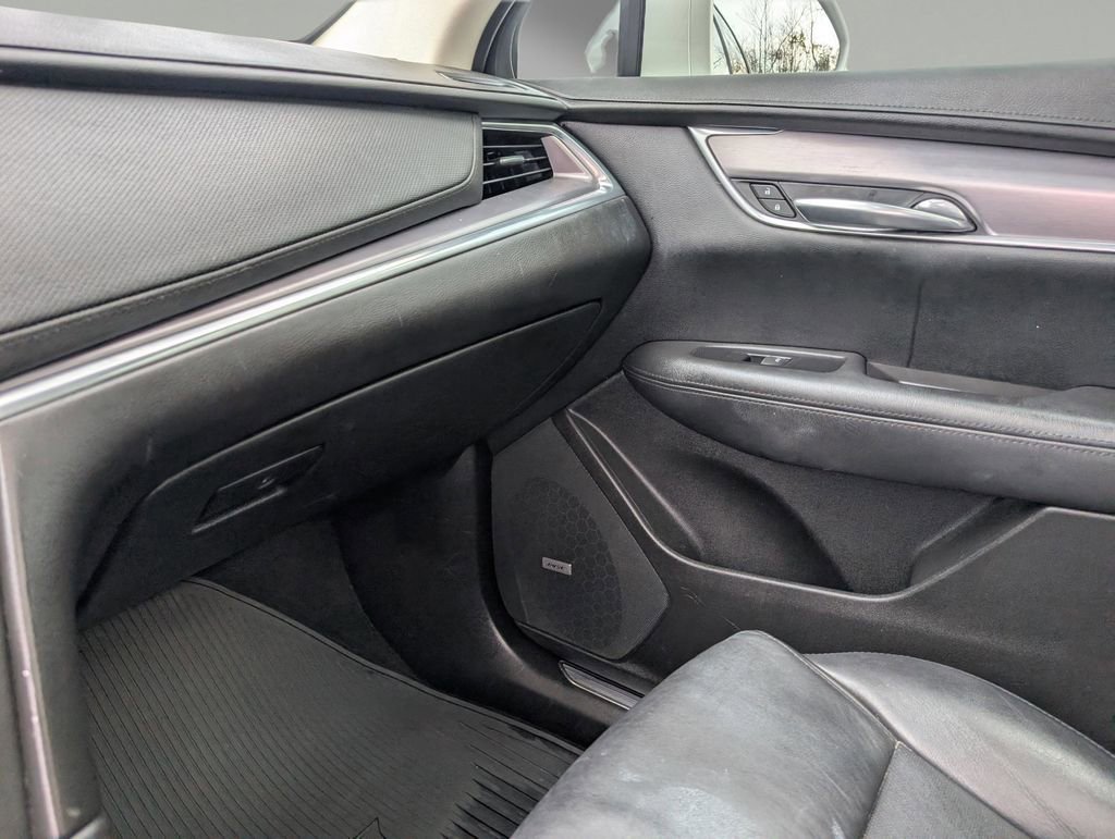 Used 2019 Cadillac XT5 Luxury image 30