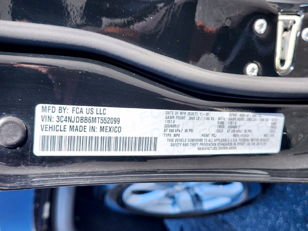 Used 2021 Jeep Compass Latitude w/ Convenience Group AWD/4WD image 34