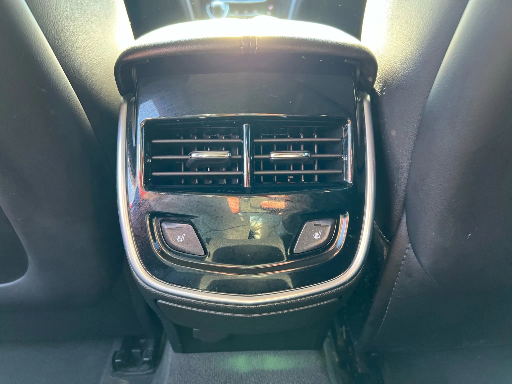 Used 2013 Cadillac XTS Luxury image 25