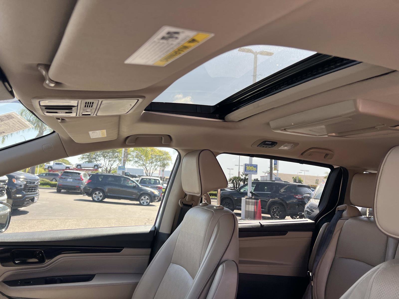 Certified 2024 Honda Odyssey Elite image 21