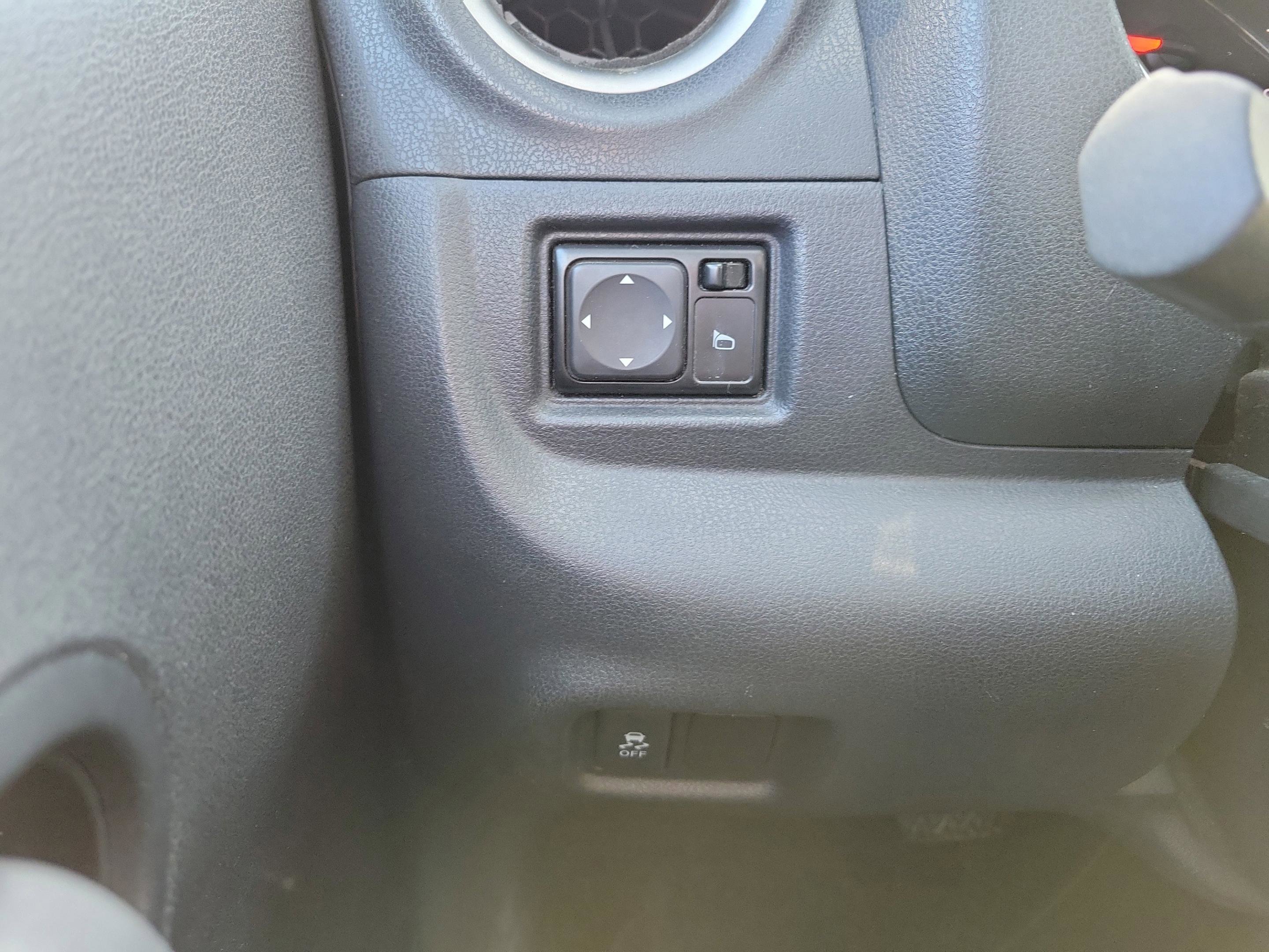 Used 2014 Nissan Versa Note S Plus image 18