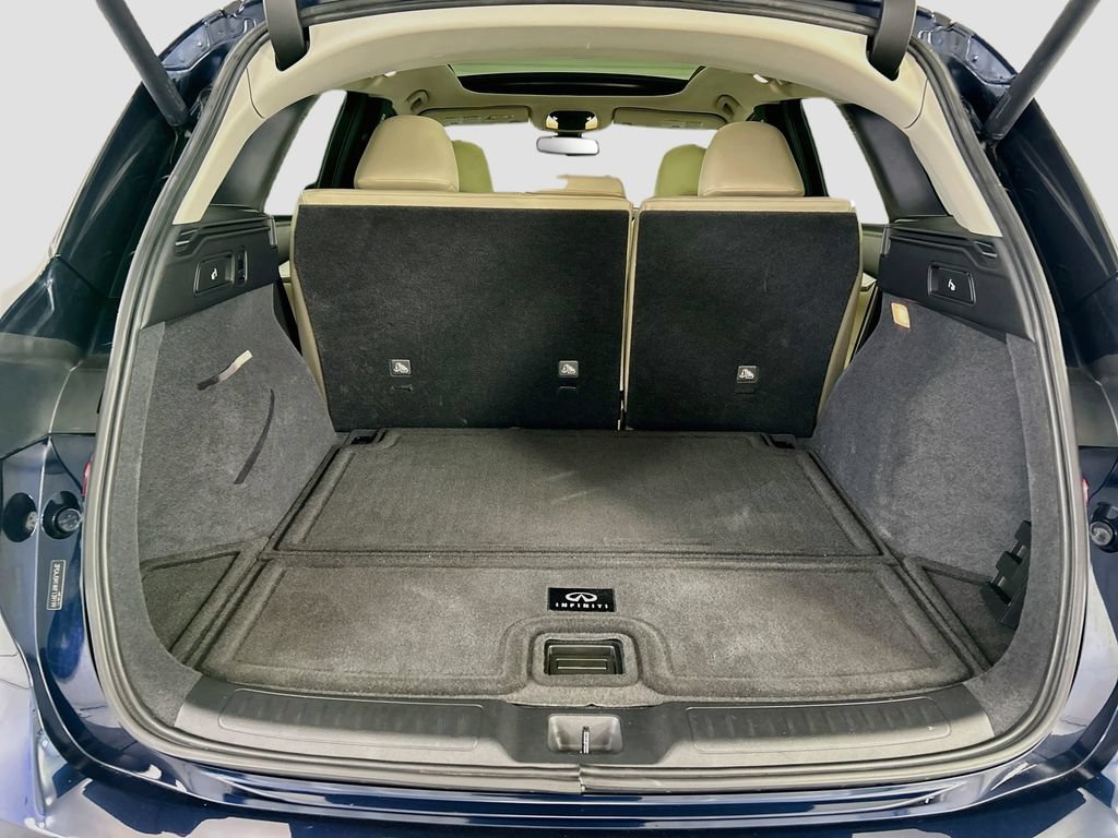 Used 2019 INFINITI QX50 Luxe w/ Navigation Package FWD image 27