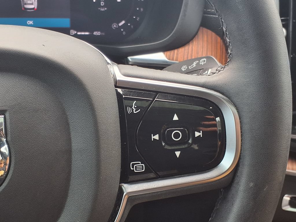 Certified 2024 Volvo XC60 B5 Ultimate w/ Climate Package AWD/4WD image 25