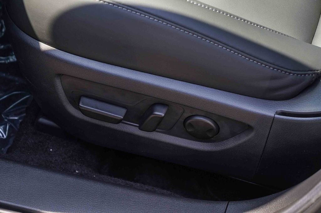 New 2025 MAZDA CX-30 AWD 2.5 S w/ Preferred Package image 24