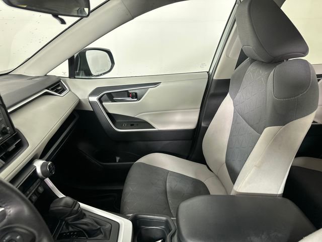 Used 2021 Toyota RAV4 XLE w/ Convenience Package AWD/4WD image 21