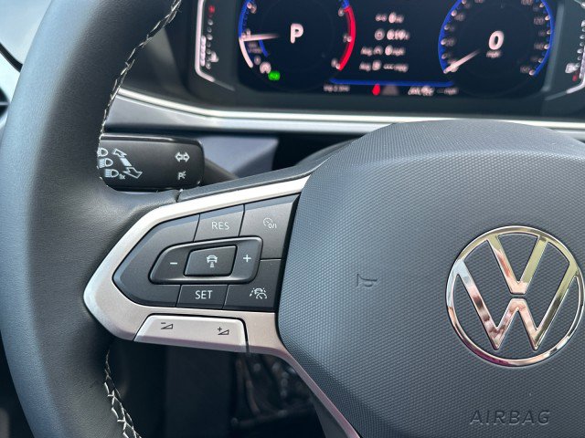 New 2025 Volkswagen Taos SEL image 39