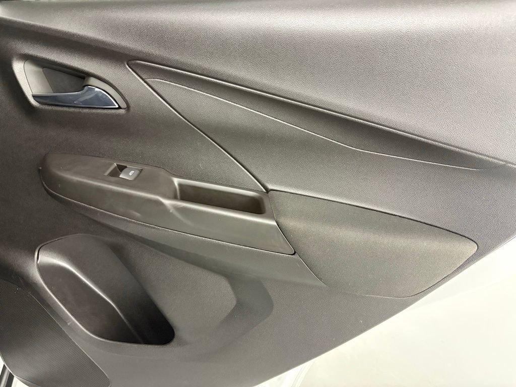Used 2023 Chevrolet Bolt LT FWD image 39