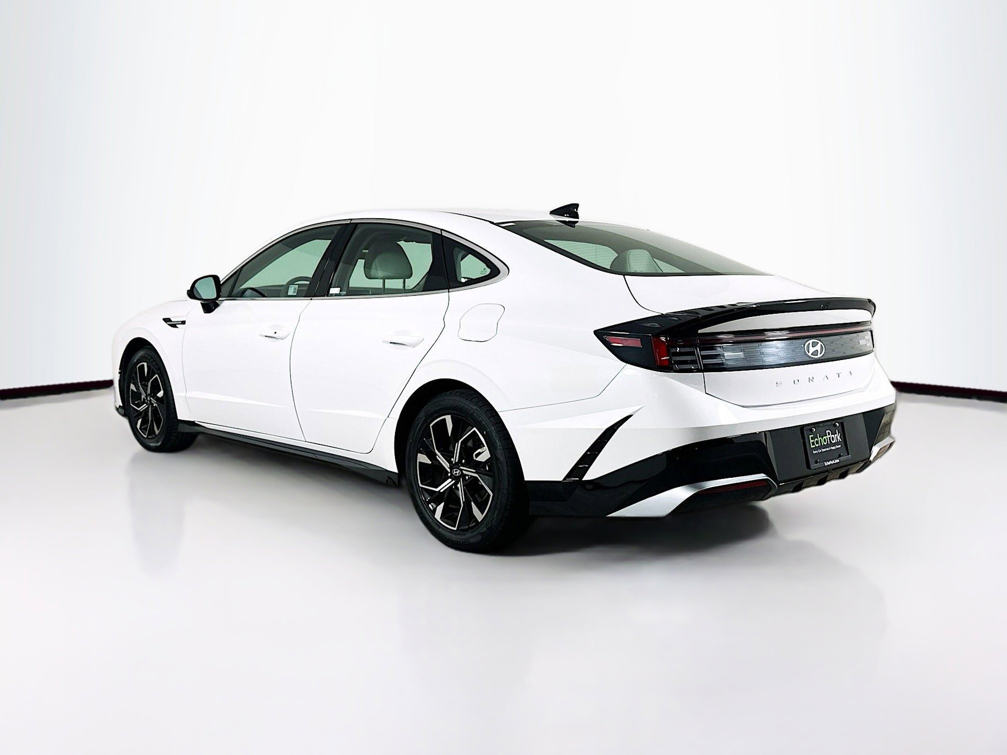 Used 2025 Hyundai Sonata SEL FWD image 5