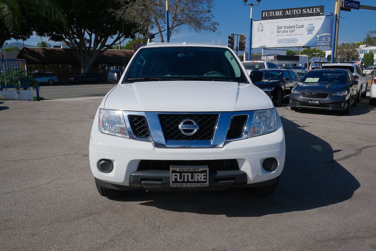 Used 2017 Nissan Frontier SV RWD image 2