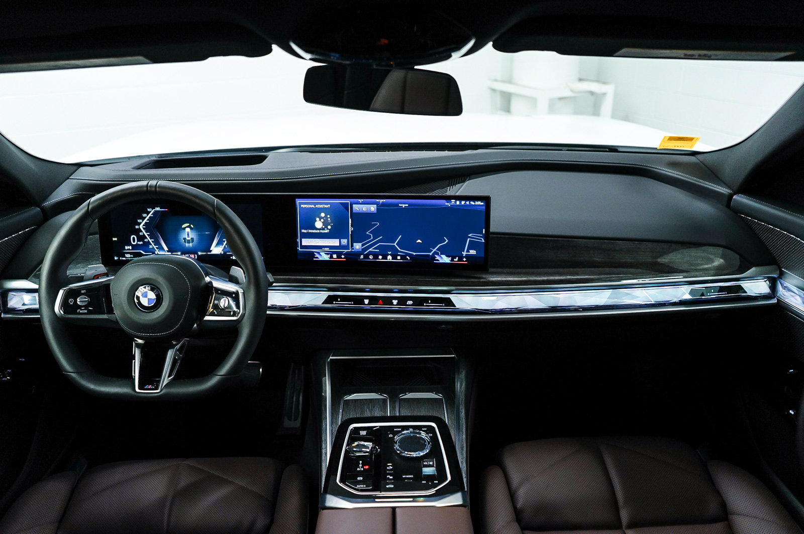 Used 2025 BMW 740i w/ Premium Package RWD image 12