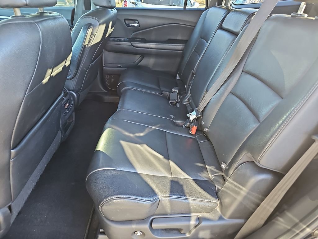 Used 2017 Honda Pilot EX-L image 18