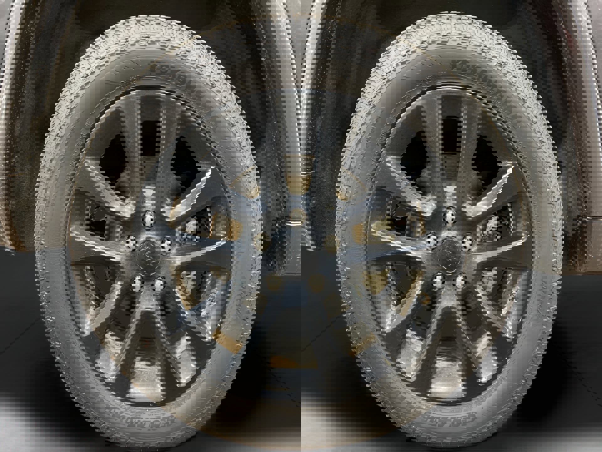 Used 2020 Jeep Grand Cherokee Altitude image 34