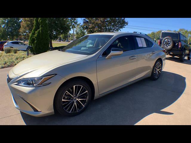 Certified 2025 Lexus ES 350 w/ Premium Package FWD image 4