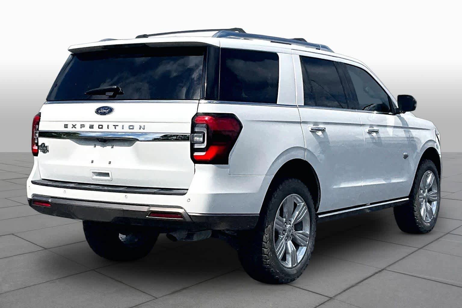 Used 2022 Ford Expedition King Ranch AWD/4WD image 12