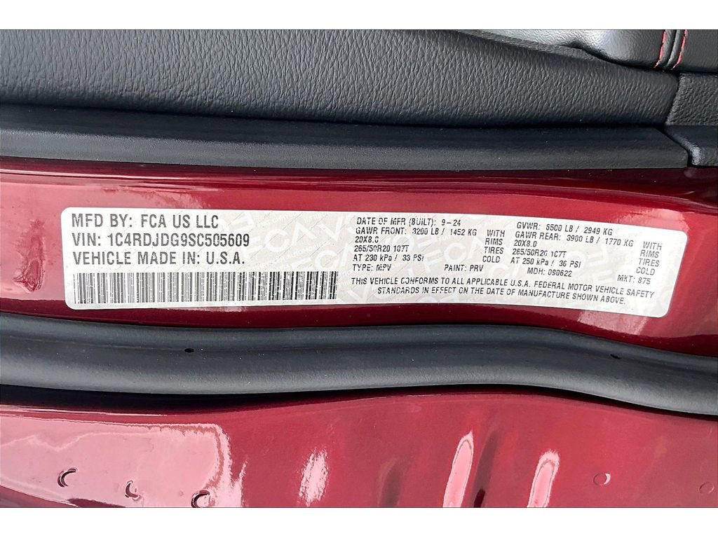 Certified 2025 Dodge Durango GT image 35