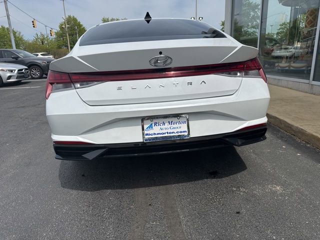 Used 2021 Hyundai Elantra SEL w/ Convenience + Premium Package image 7