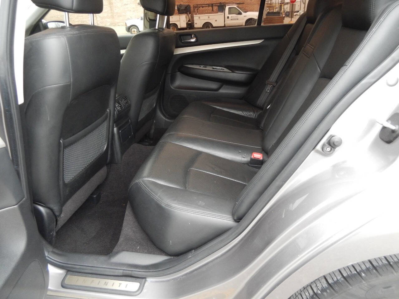 Used 2007 INFINITI G35 Journey w/ Performance Tire & Wheel Pkg image 29