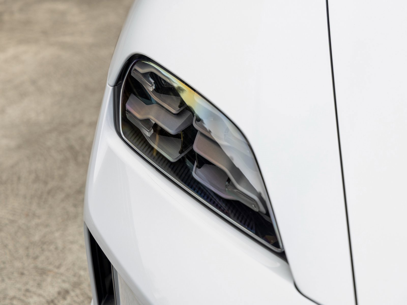 New 2025 Porsche Taycan image 14