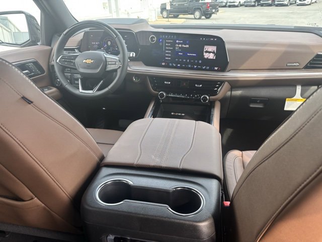 New 2026 Chevrolet Suburban High Country image 18