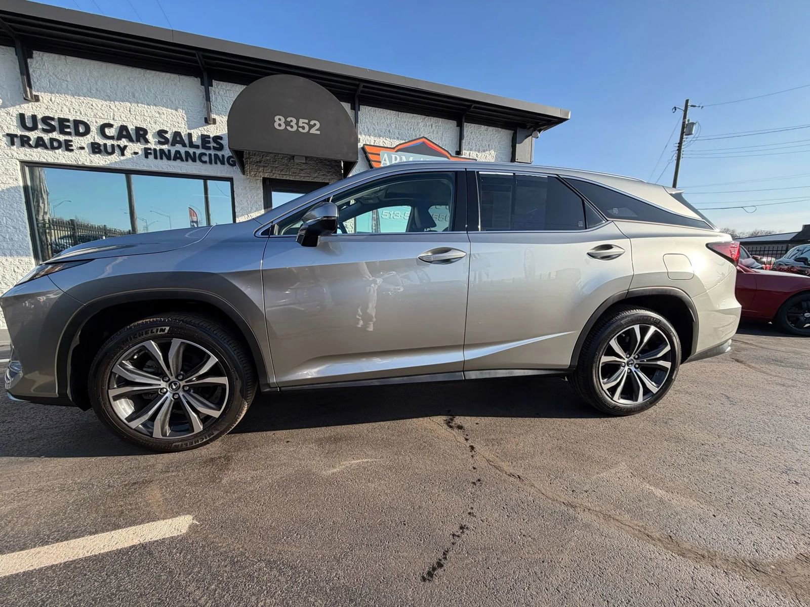Used 2020 Lexus RX 350L Premium w/ Premium Package image 4