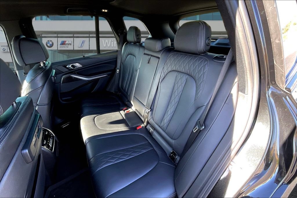 Used 2022 BMW X5 M50i w/ Executive Package AWD/4WD image 22