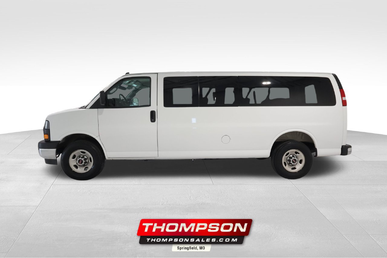 Certified 2025 GMC Savana 3500 LT w/ LT Preferred Equipment Group RWD image 1