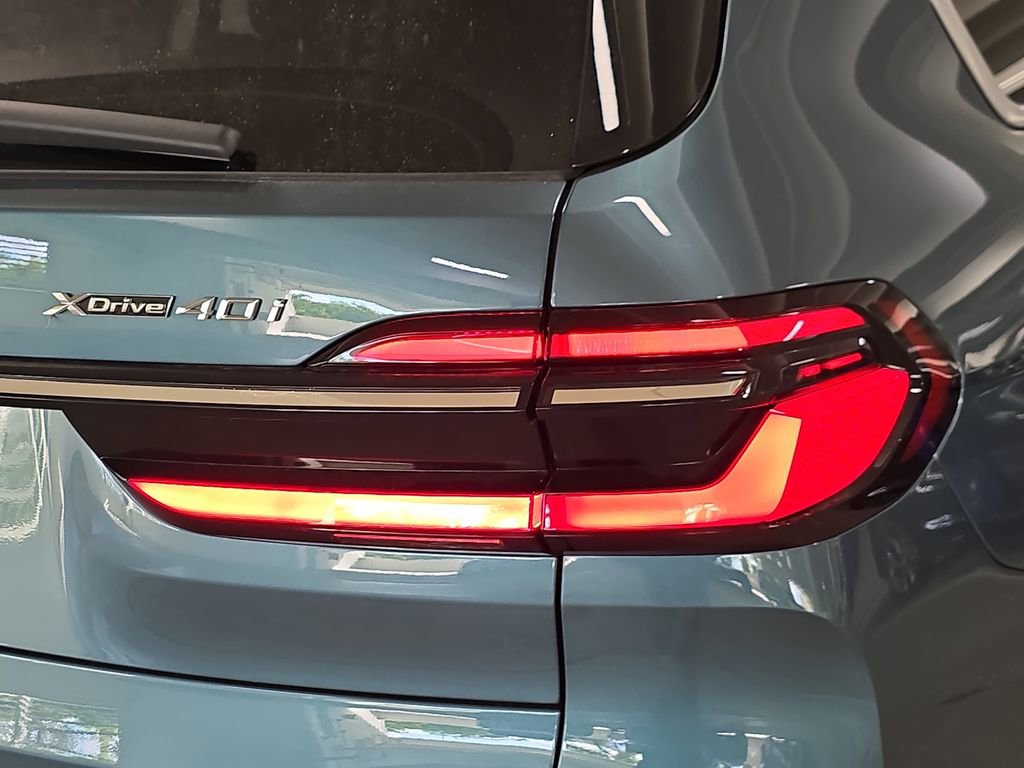 Certified 2024 BMW X7 xDrive40i image 30