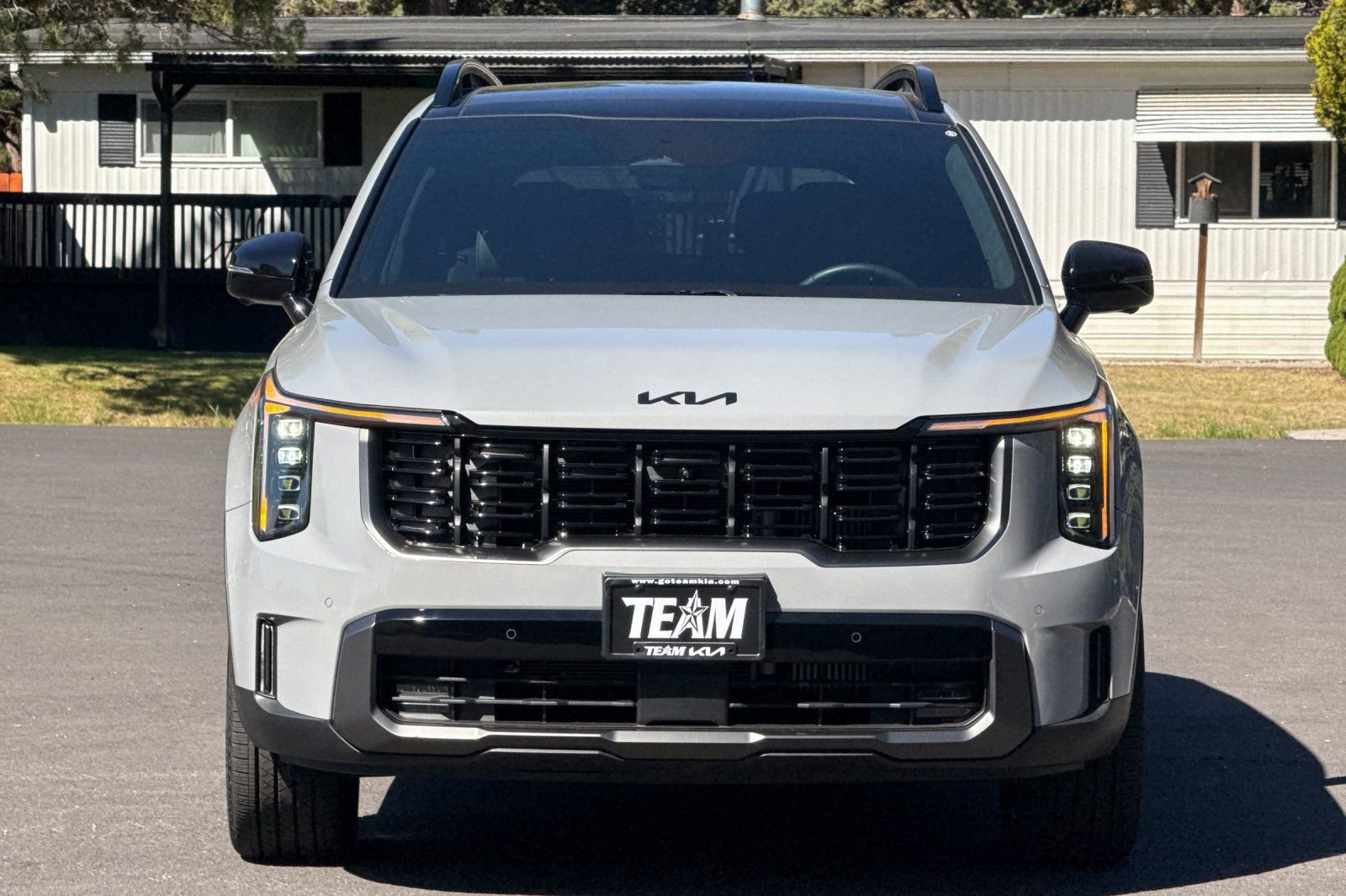 Used 2025 Kia Sorento SX Prestige AWD/4WD image 9